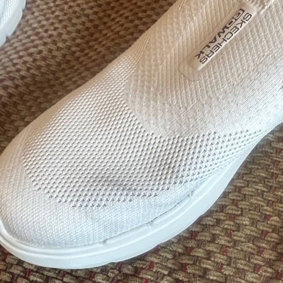 Skechers Men's Go Walk White Slip-On Sneakers - Picture 8 of 8
